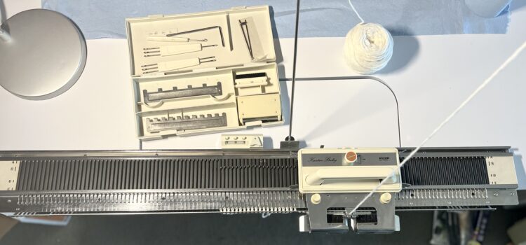 SK-120 knitting machine